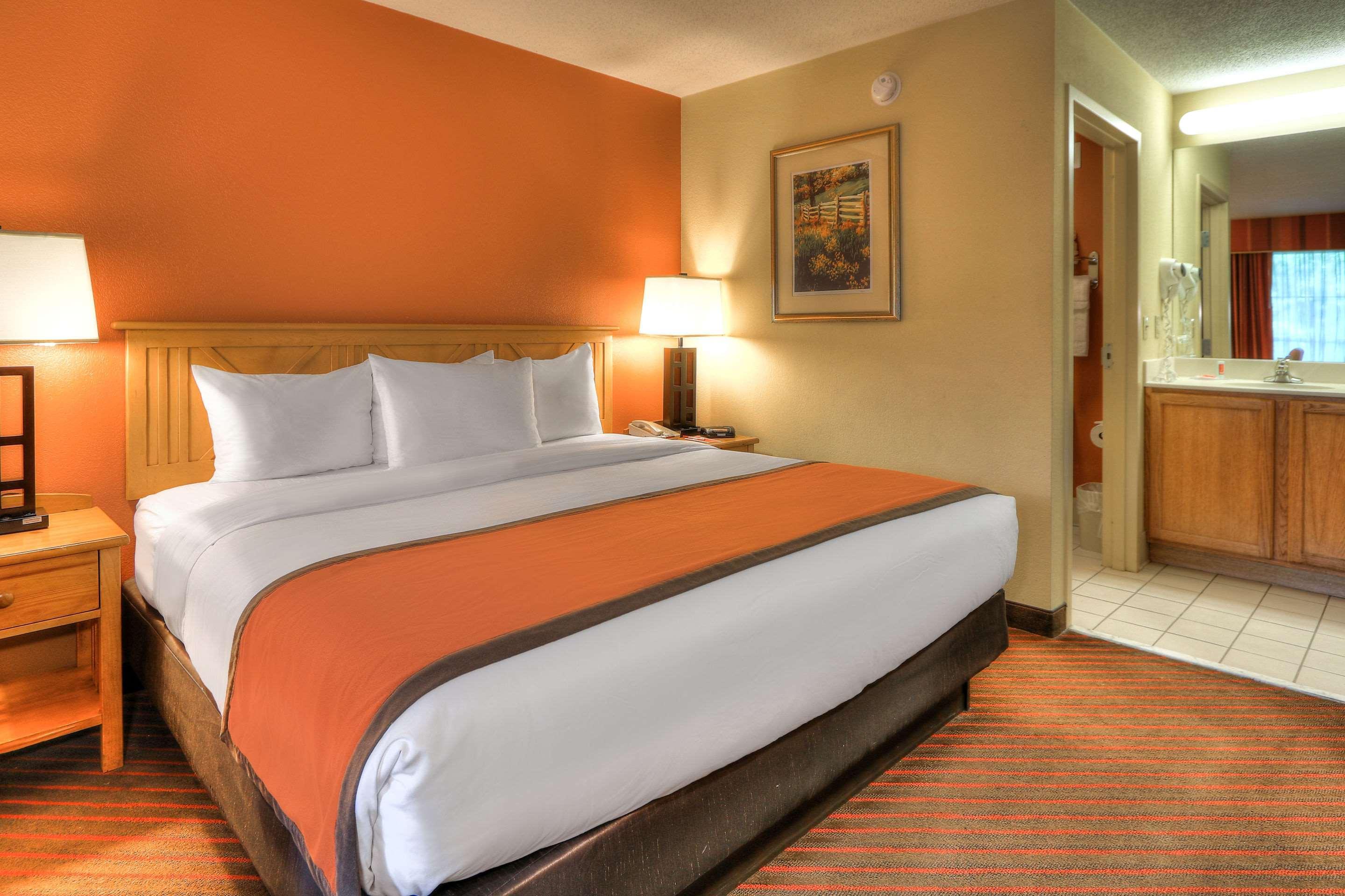 Econo Lodge Pigeon Forge Riverside Bilik gambar